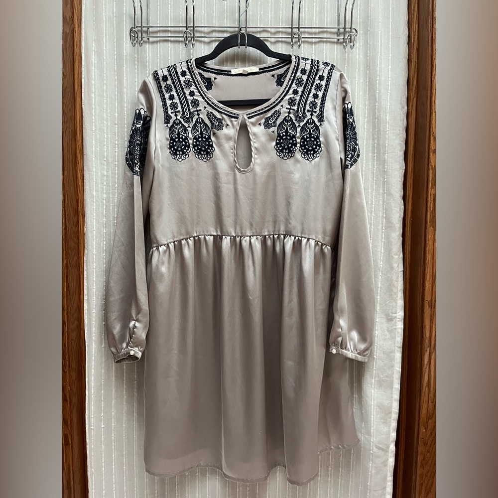 Little White Lies Women Gray Casual Dress size M